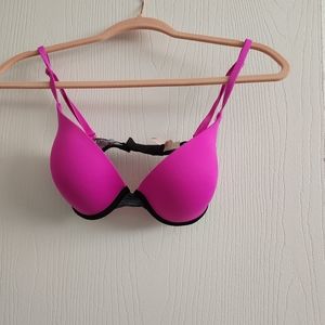 Victoria's Secret pink bra 32 D